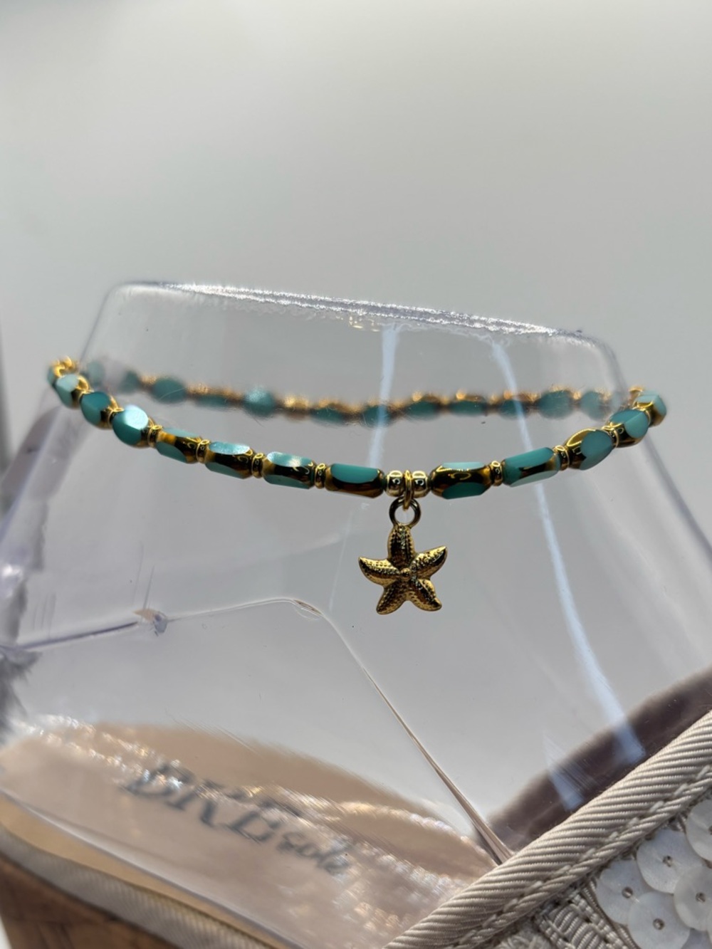 *Anklet* Gold Starfish & Crystal Stretchy Ankle Bracelet - Picture 6 of 7